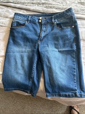 Women Tahari Denim Shorts